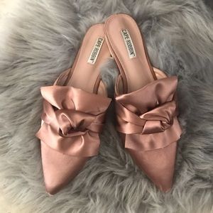 CAPE ROBBIN pointy toe mule 🎀